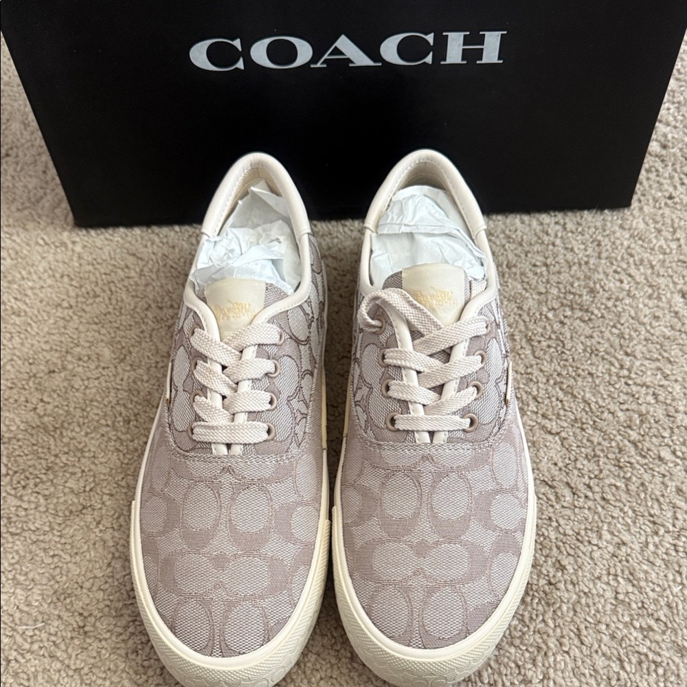 New Coach Pink Signature Canvas Low-Top Sneakers for Women. Flash Sale!